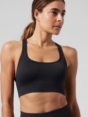 NWOT Athleta Aurora Cross-Back Ribbed Black Bra